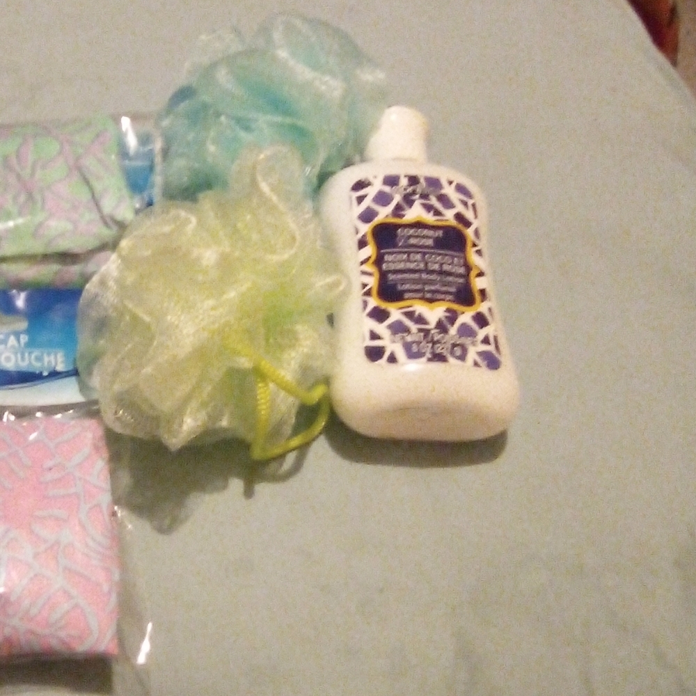 Shower essientials